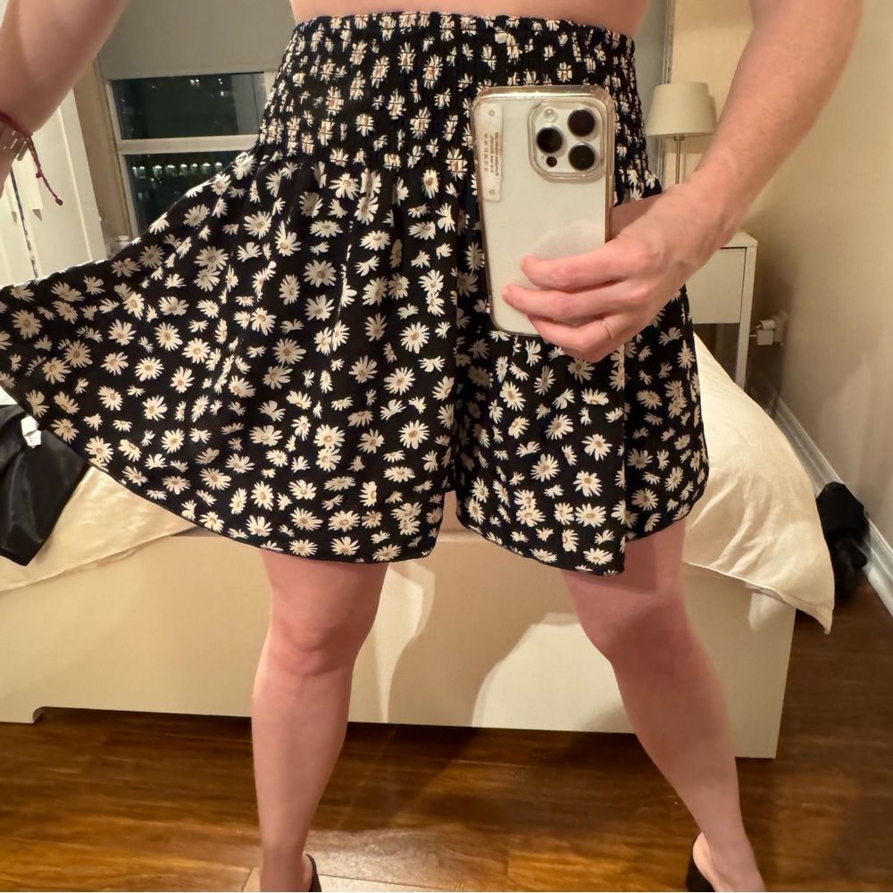 Daisy shorts